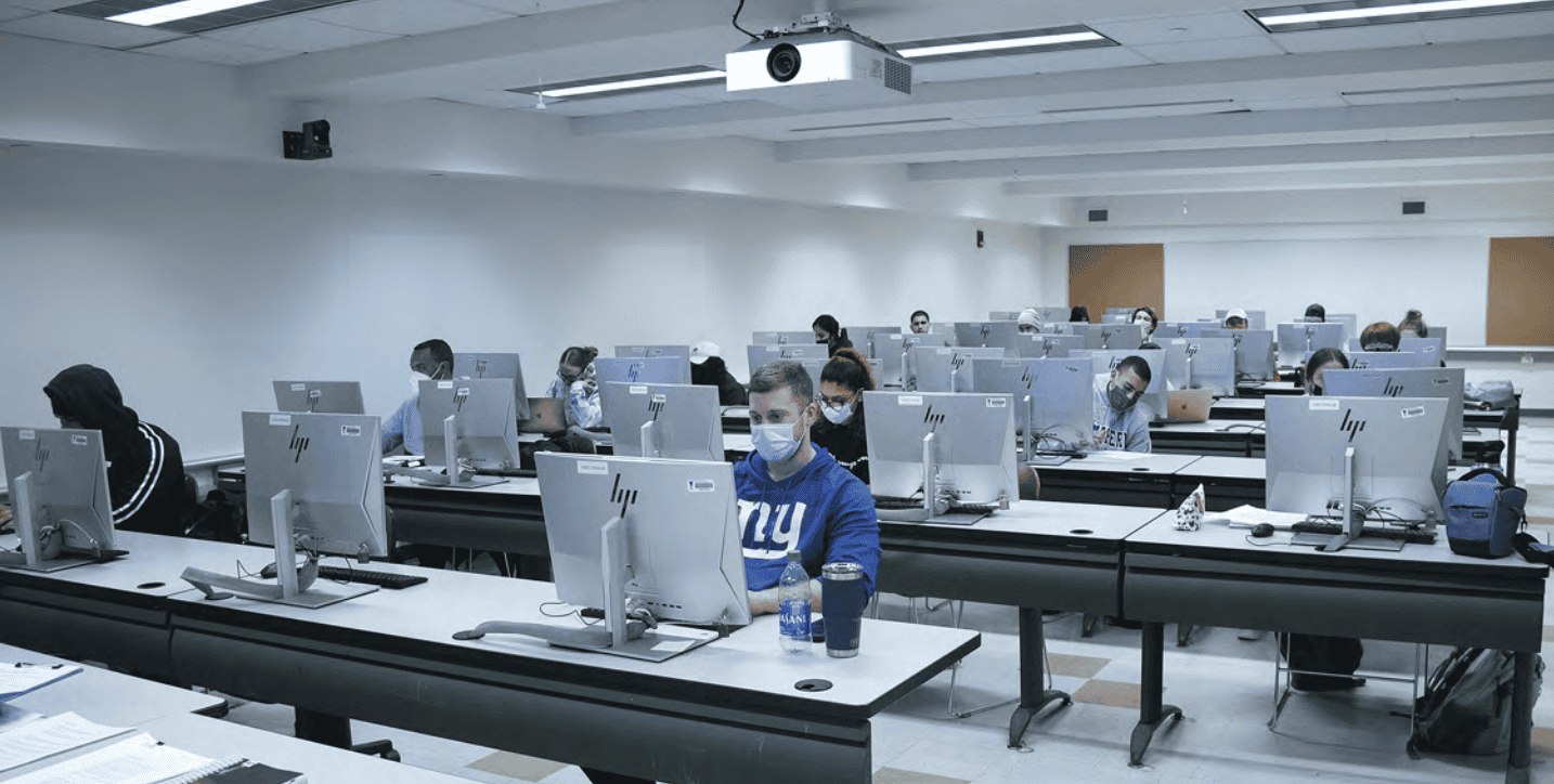 Class sizes contribute to student learning – Crescent magazine