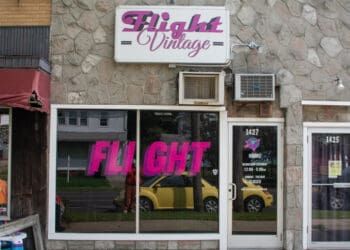 Top 5 Vintage Clothing Stores 